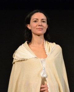 Caterina Misasi Attrice Teatro Il mercato dei Folletti Christina Rossetti